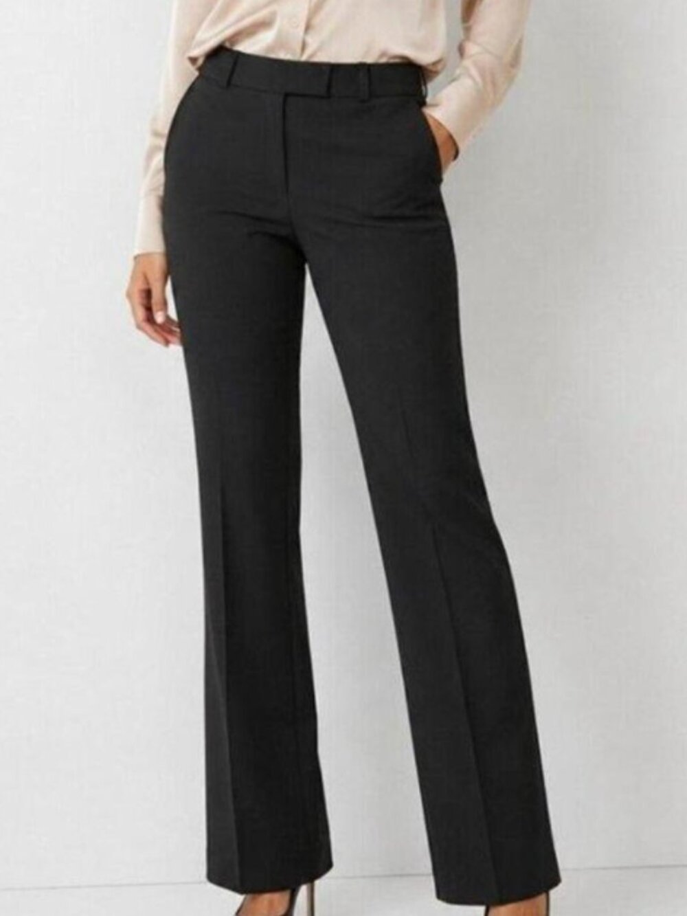 White House Black Market WHBM‎ Short Black Flare Leg Dress Pants 6S